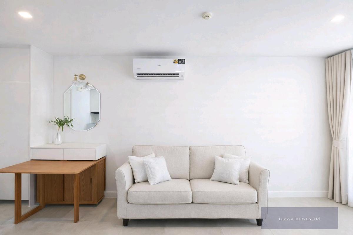 ให้เช่า คอนโด เดอะโคลเวอร์ ทองหล่อ
Condo for Rent in Thonglor
The Clover Thonglor
❤️ Newly renovated
✅️ Rare item