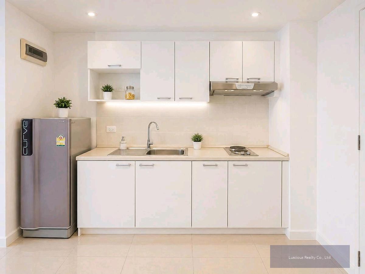 ให้เช่า คอนโด เดอะโคลเวอร์ ทองหล่อ
Condo for Rent in Thonglor