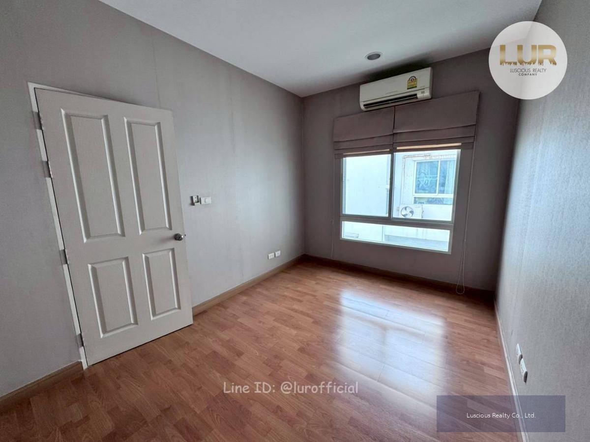 ขายบ้านทาวน์โฮม 3 ชั้น Baan Klang Muang S-Sense Srinakarin  ขนาด 20 ตรว. พื้นที่ใช้สอย 164 ตรม.