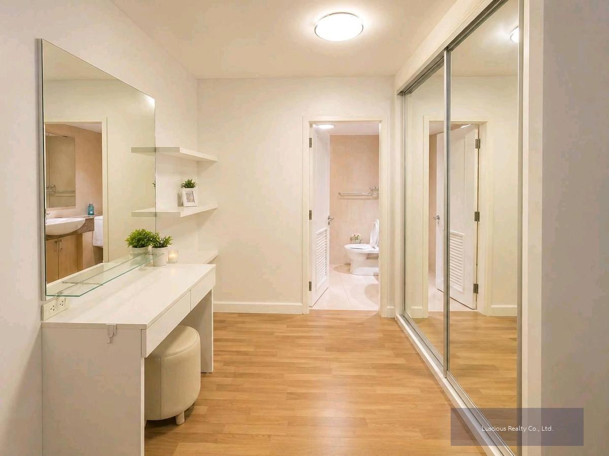 ให้เช่า คอนโด เดอะโคลเวอร์ ทองหล่อ
Condo for Rent in Thonglor