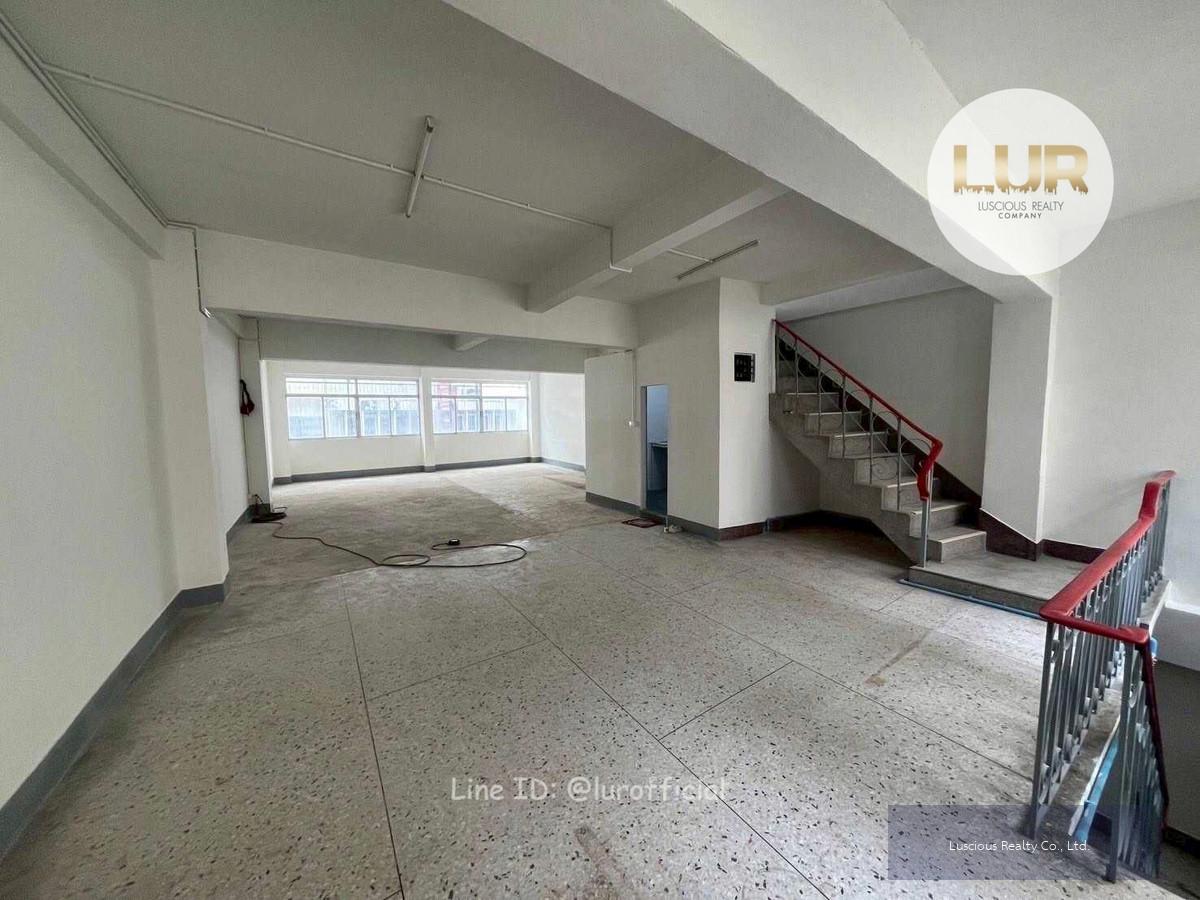 ✅ ให้เช่า อาคารพาณิชย์ 2 คูหา 4 ชั้น + 1 ชั้นลอย + 1 ชั้นดาดฟ้า ในซอยสวนมะลิ 3