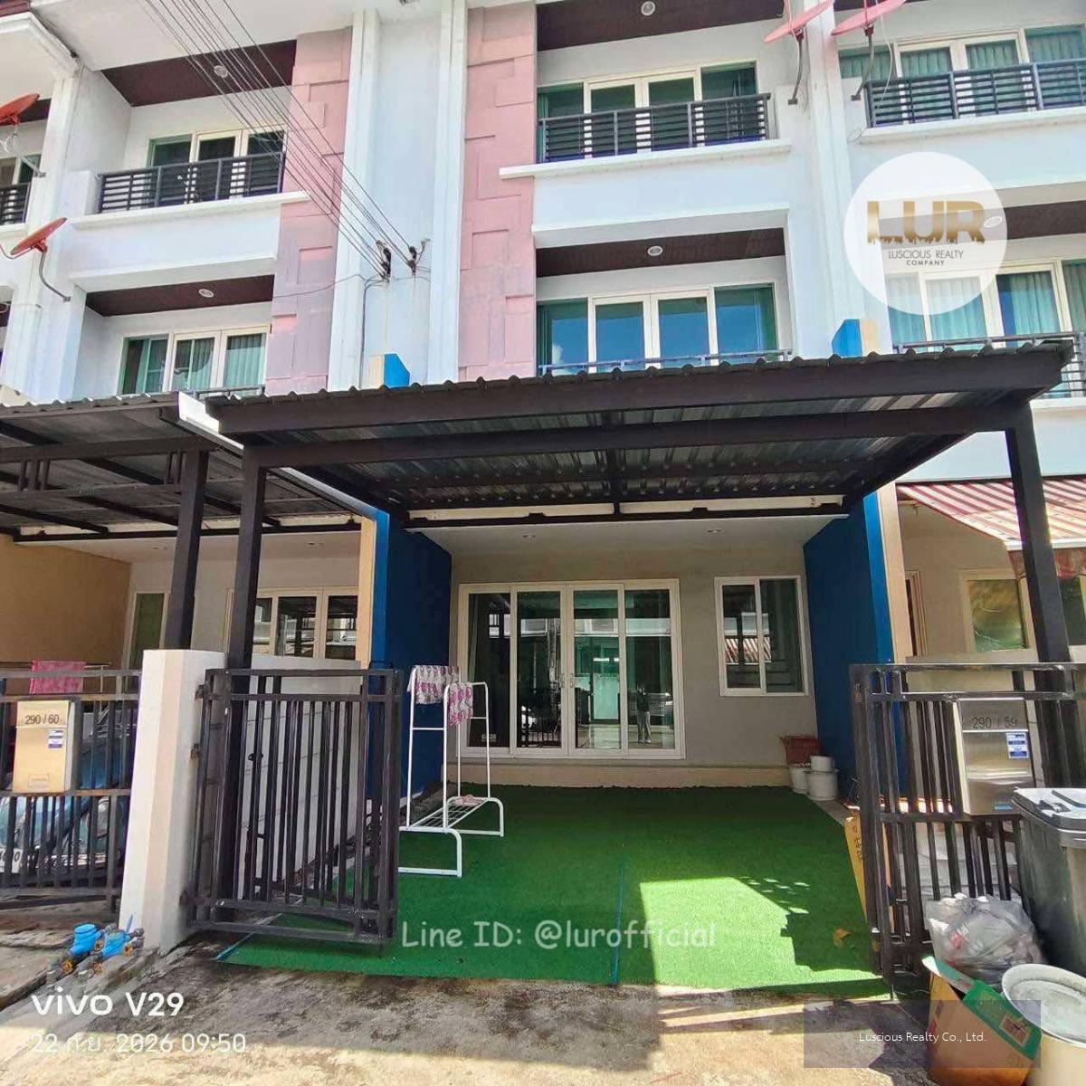 ให้เช่าบ้านทาวน์โฮม 3 ชั้น ซอยประดิษฐ์มนูธรรม 3 ทำโฮมออฟฟิศได้ จดบริษัทได้ | บ้านกลางเมืองเอสเซ้นส์ พระราม9-ลาดพร้าว