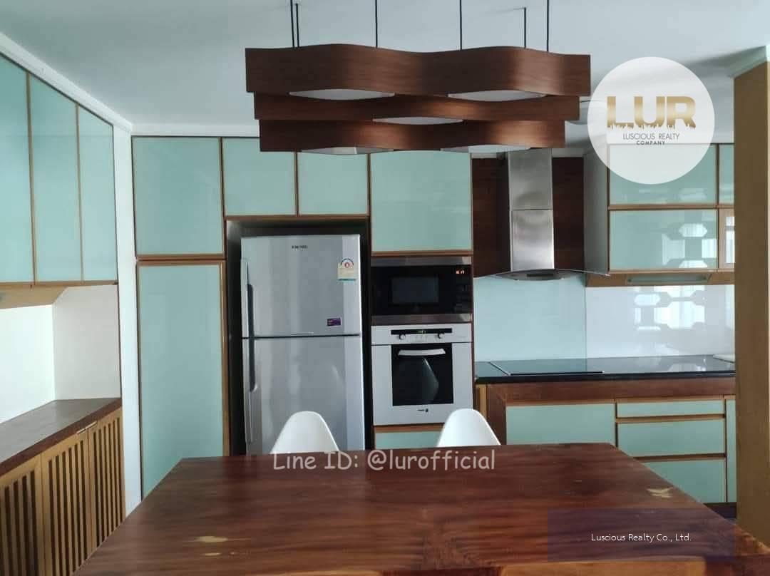 For Rent ให้เช่าคอนโด ห้องใหญ่ ใกล้ BTS เอกมัย มีที่จอดรถส่วนตัว | The Avenue Sukhumvit 61