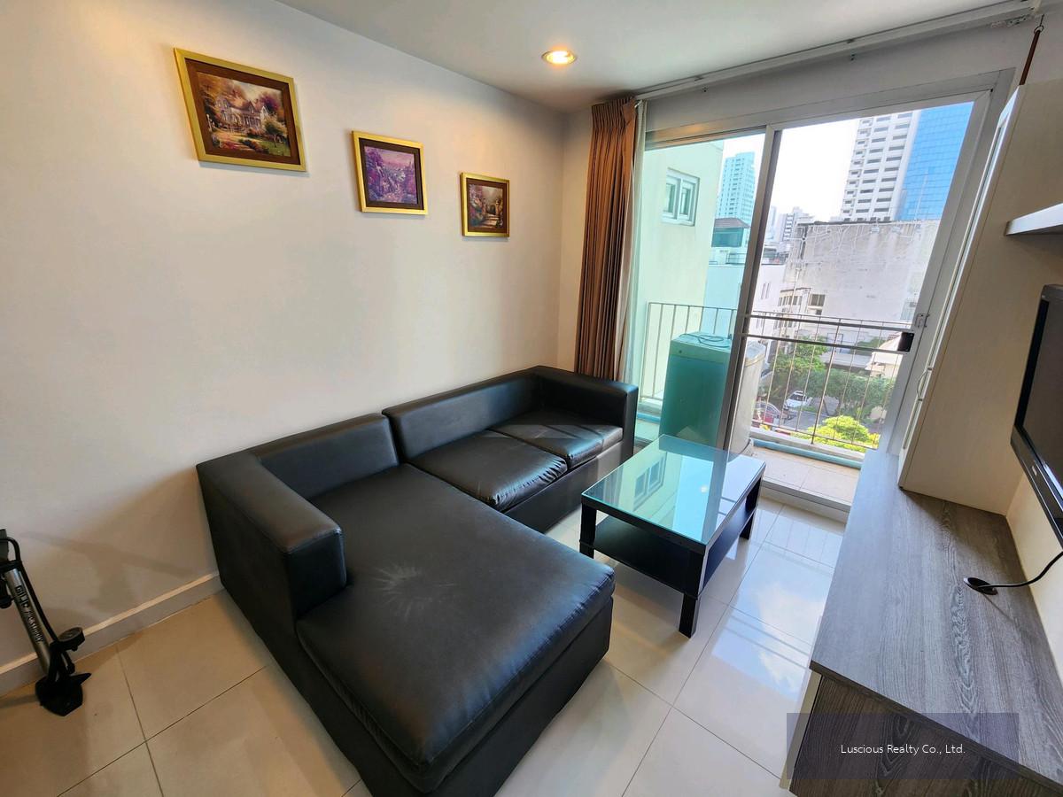 ขายคอนโด เดอะโคลเวอร์ ทองหล่อ
The Clover Thonglor ❤️ Quiet City View ❤️ สว่างโปร่ง แสงธรรมชาติห้องไม่ชื้น ❤️