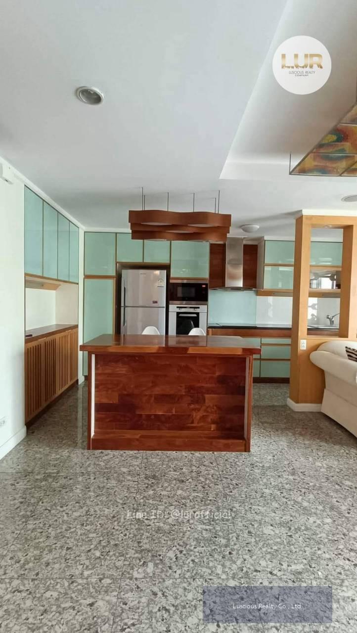 For Rent ให้เช่าคอนโด ห้องใหญ่ ใกล้ BTS เอกมัย มีที่จอดรถส่วนตัว | The Avenue Sukhumvit 61