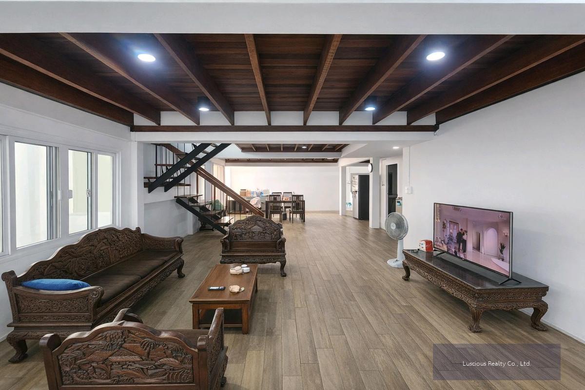 ขายบ้านเดี่ยว ทำเลทอง พระราม 9 ซอย 43 ใกล้ห้างเดอะไนน์ 
✅️ Rare item