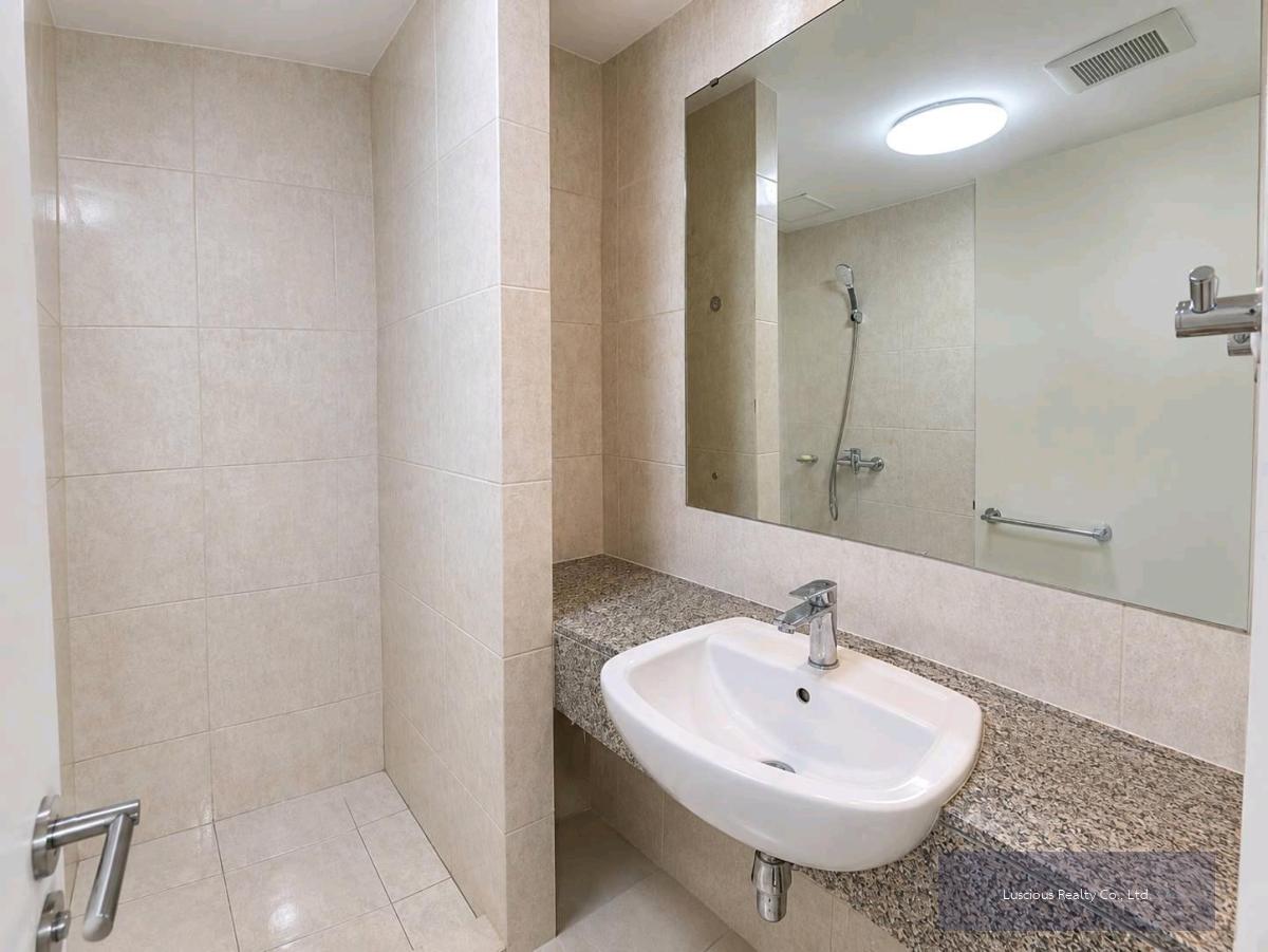 For Rent The Clover Thonglor คอนโดให้เช่า กลาง ทองหล่อ สุขุมวิท 55 Condo for rent ❤️ Facing North ✅️