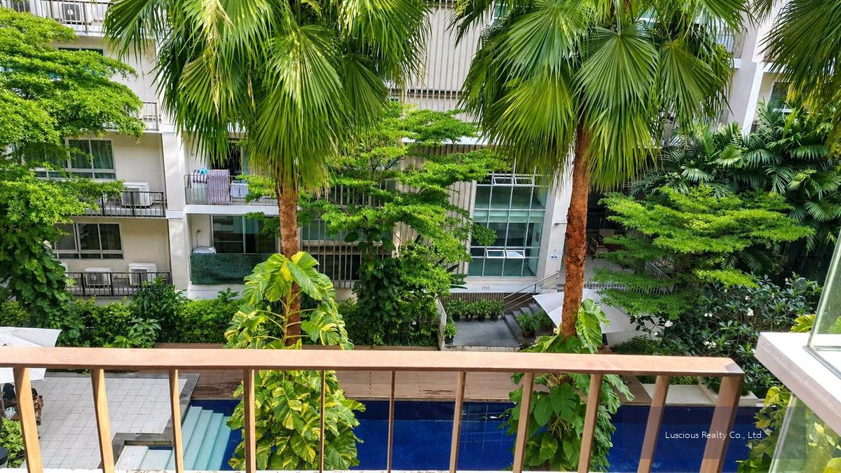 ขาย คอนโด เดอะโคลเวอร์ ทองหล่อ 18 The Clover Thonglor Condominium
For Sale