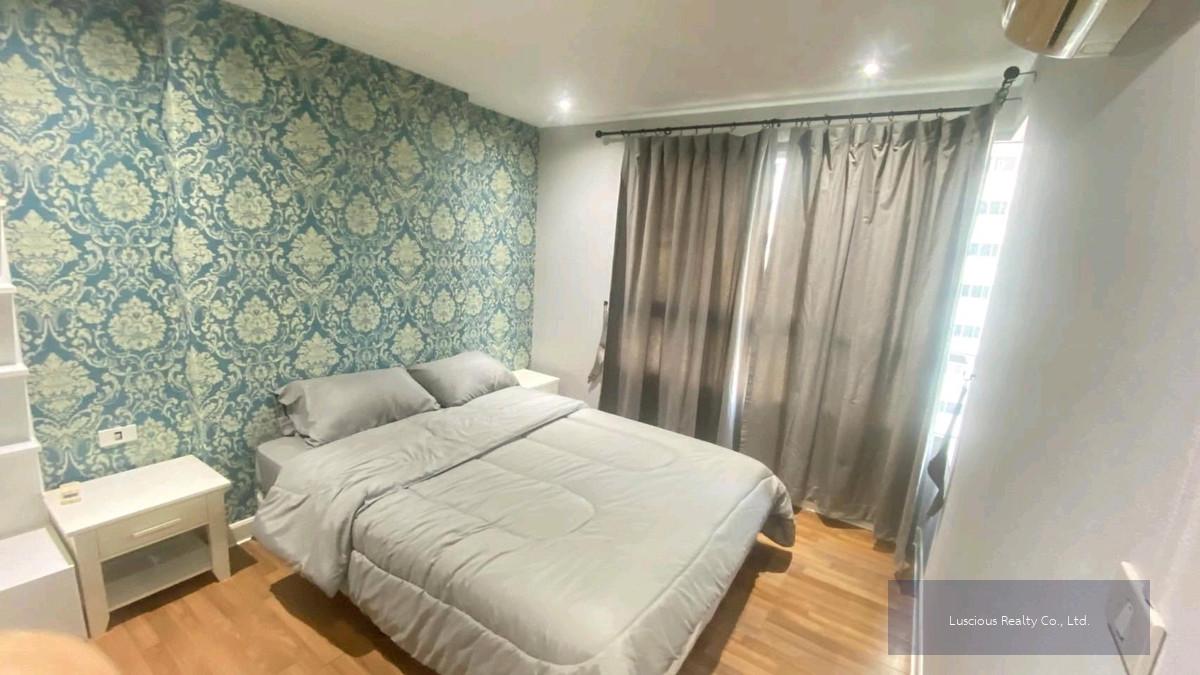 ขายคอนโด เดอะโคลเวอร์ ทองหล่อ
The Clover Thonglor 2.xx ล.เท่านั้น
✅️ Original condition
✅️ Rare item