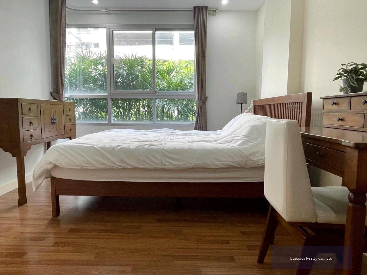 ให้เช่า คอนโด เดอะโคลเวอร์ ทองหล่อ
Condo for Rent in Thonglor
The Clover Thonglor