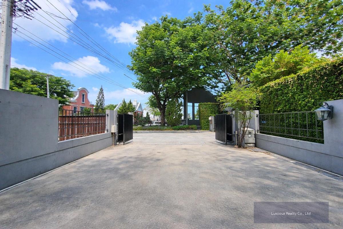 ขาย บ้าน Indy 3 Bangna-Km 7 : อินดี้ 3 บางนา-กม.7 ทาวน์เฮ้าส์ 🎯โซนด้านหน้าติดสวนส่วนกลาง