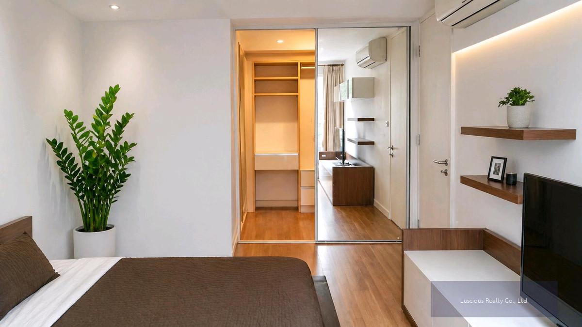 ขาย คอนโด เดอะโคลเวอร์ ทองหล่อ 18 The Clover Thonglor Condominium
For Sale