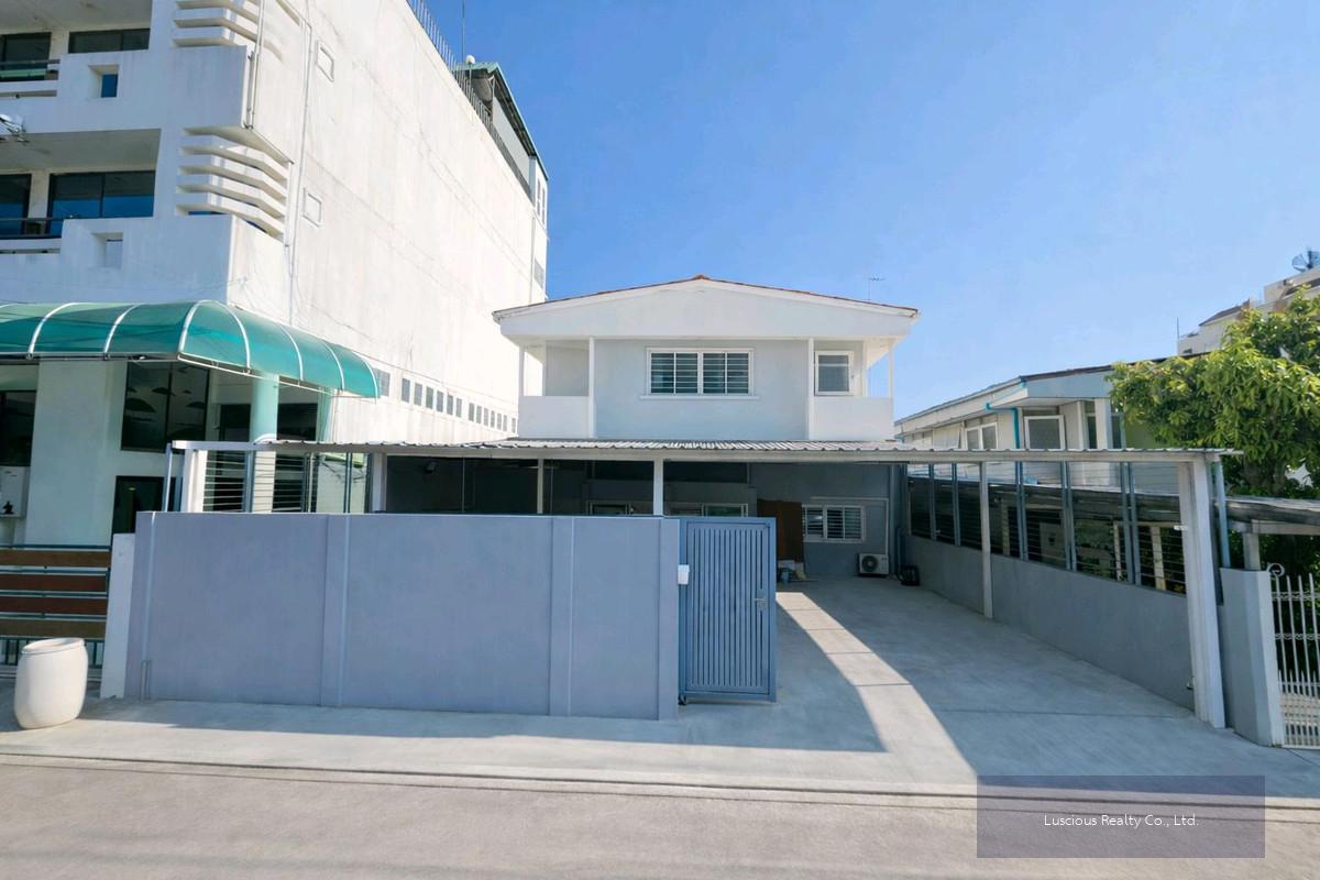 ขายบ้านเดี่ยว ทำเลทอง พระราม 9 ซอย 43 ใกล้ห้างเดอะไนน์ 
✅️ Rare item