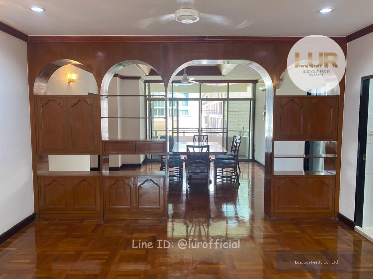 🌺For Rent Rishi Court 🌺3 Beds 3 Baths 200 sqm. 🌺Pet Friendly 🌺Near BTS NANA