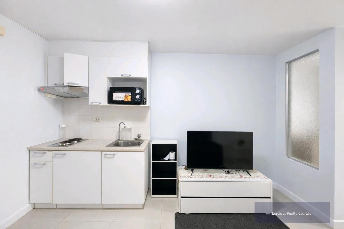 คอนโด 1 นอน 40 ตร.ม. กลาง ทองหล่อ เดอะโคลเวอร์ ทองหล่อ