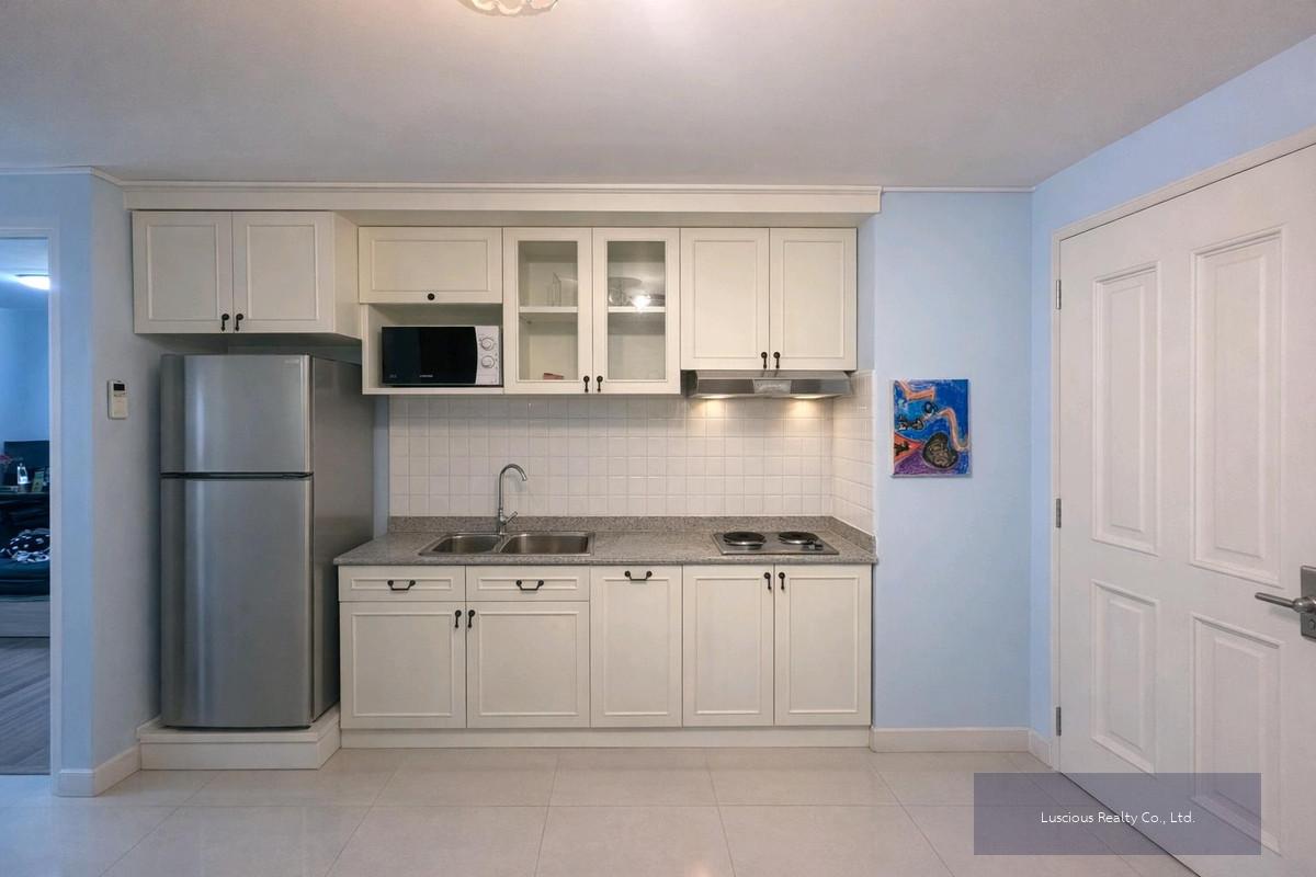 ✨ The Clover Thonglor ✨ ขายคอนโดโลว์ไรส์ใจกลางทองหล่อ เดินทางสะดวก ใกล้ BTS ทองหล่อ