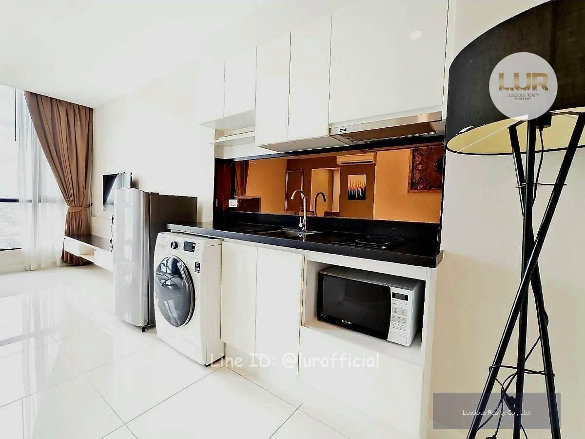 Condo For Rent ทำเลดี ห้องกว้าง ชั้นสูง วิวเมือง เฟอร์ครบพร้อมอยู่ | Up Ekamai