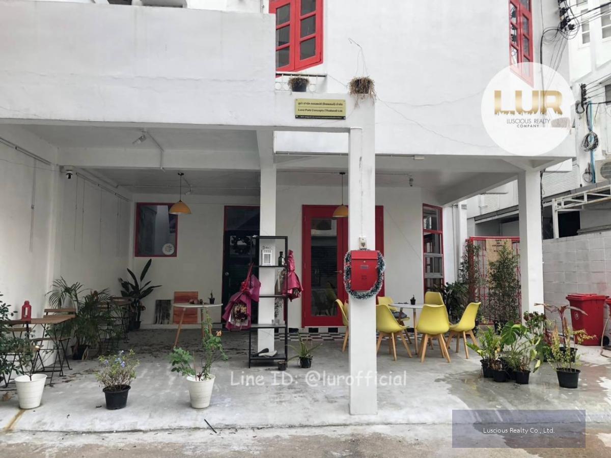 ✨Town Home For Rent ให้เช่าบ้านทาวน์โฮม 3 ชั้น ซอยทองหล่อ 9 ✨ทำเลศักยภาพ ✨เหมาะสำหรับอยู่อาศัย / ประกอบธุรกิจร้านอาหาร / สปา